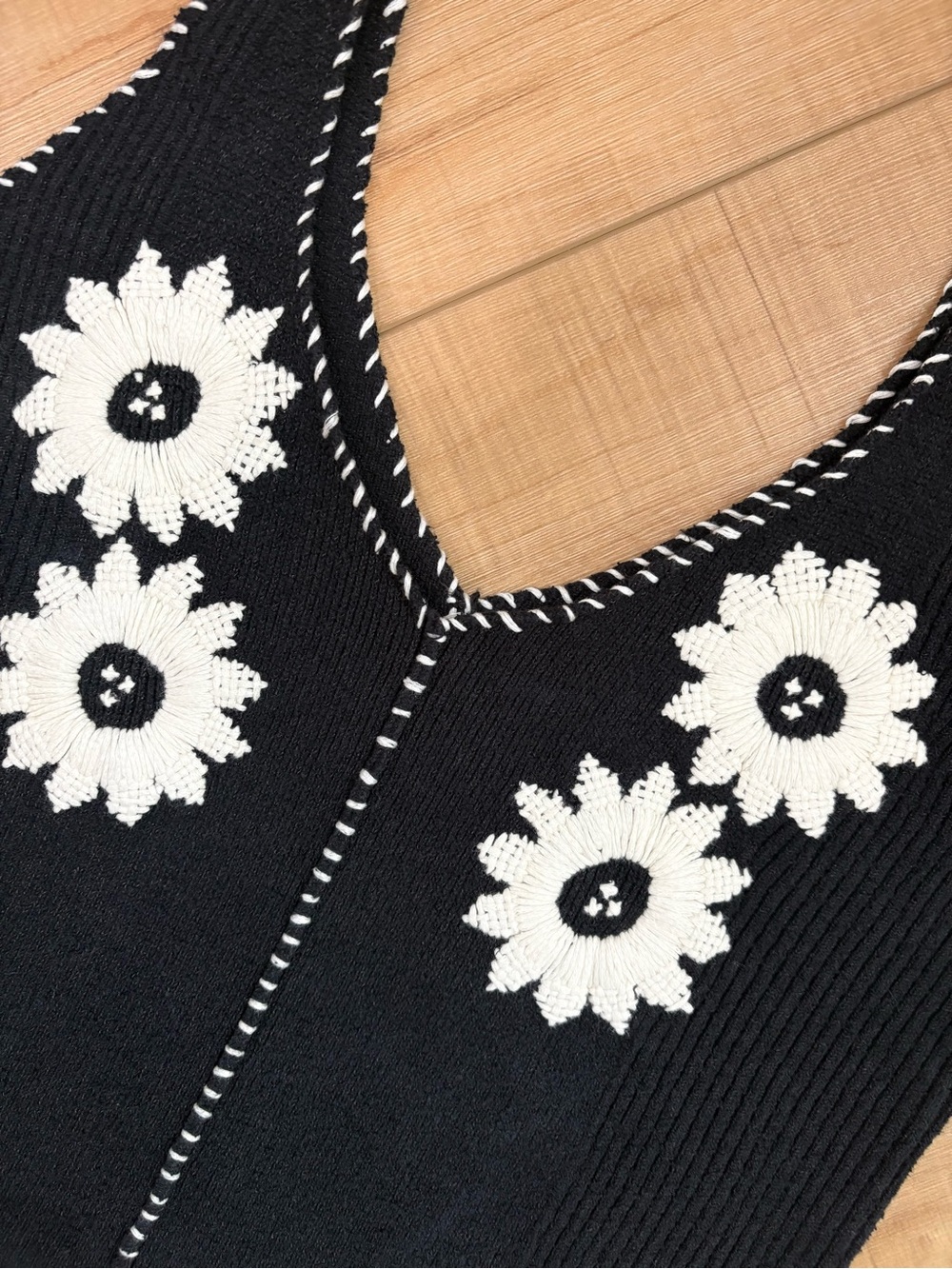 Pilcro Black Tank Top with Cream Daisy Crochet Appliqué - Picture 6 of 12